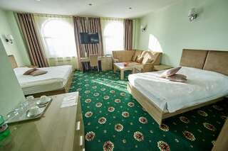 Гостиница Imperial Palace Hotel Южно-Сахалинск Двухместный номер с 2 отдельными кроватями-4