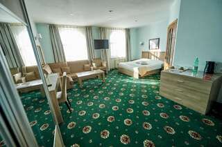 Гостиница Imperial Palace Hotel Южно-Сахалинск Стандартный двухместный люкс с 1 кроватью-16